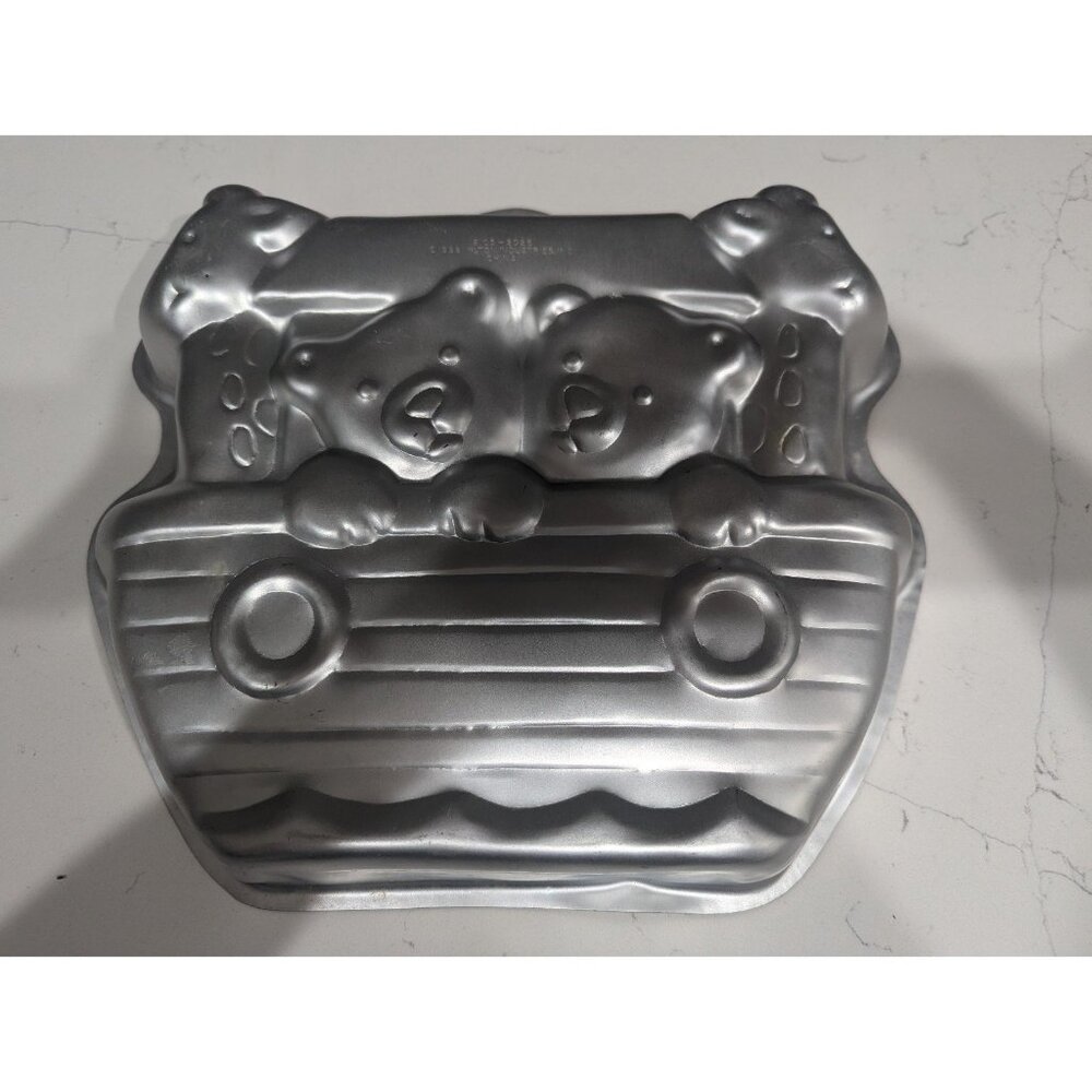 Vintage 1999  Wilton Cake Pan Mold Noah’s Ark Bears And Giraffes 2105-2025